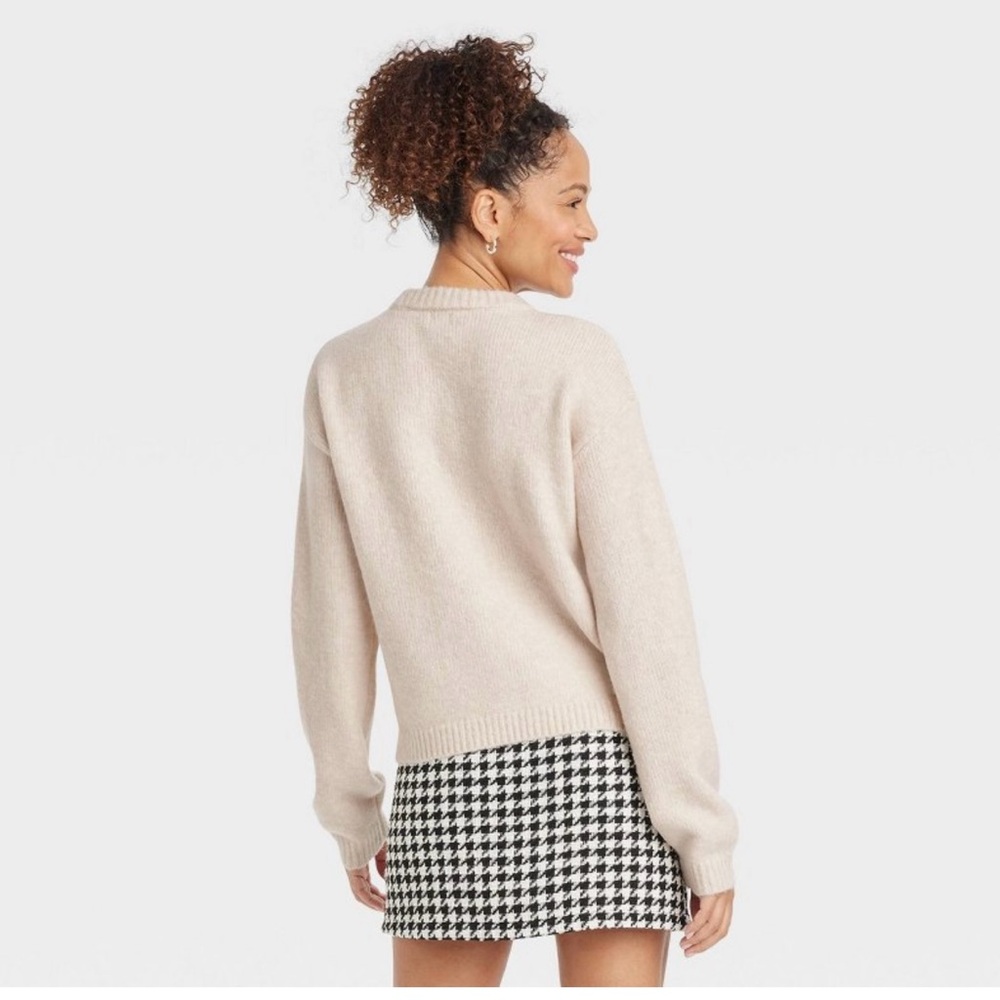 NWT Women’s Crewneck Bow Sweater - Picture 2 of 5